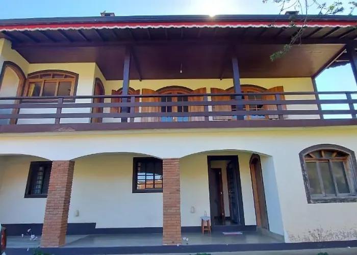 Casa da Inês exclusiva para 01 ou 02 casais ou família Monte Verde 
